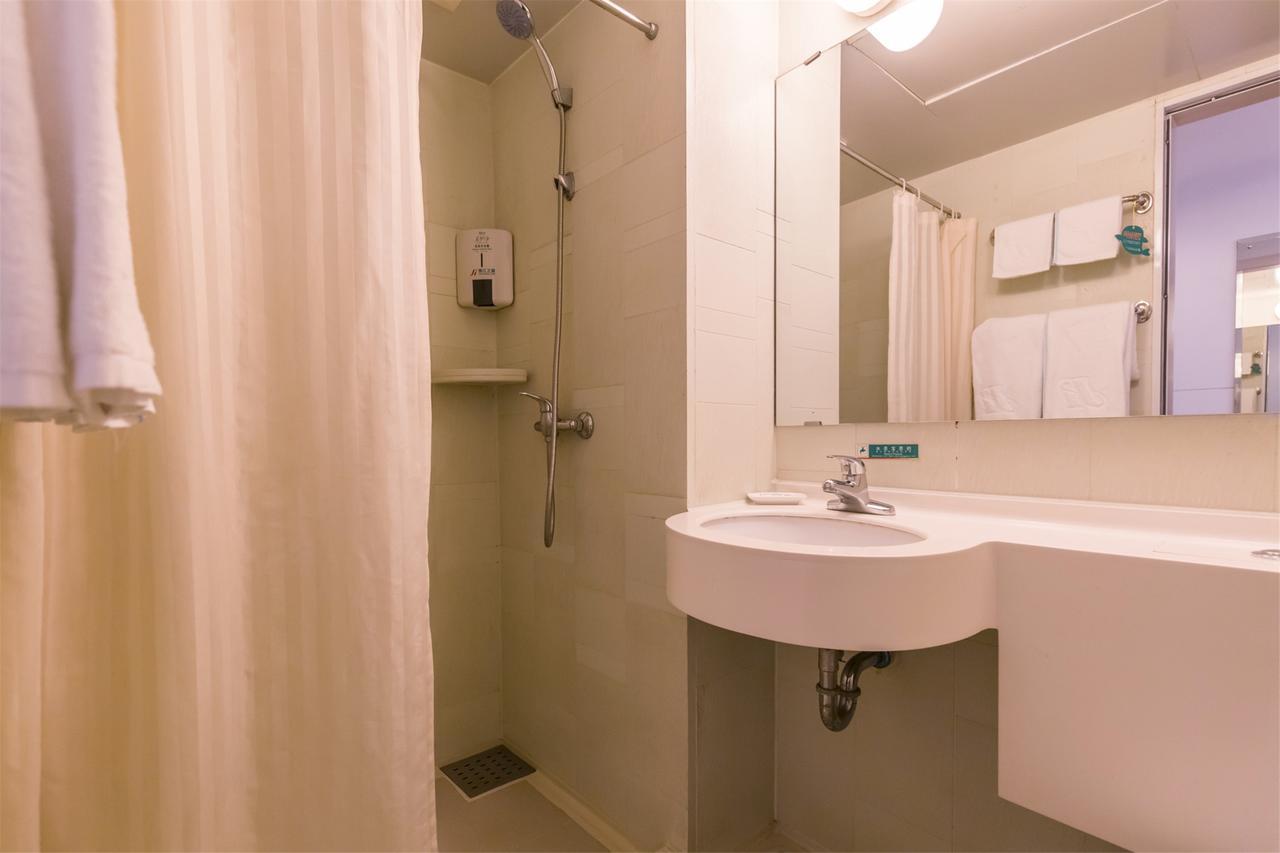 Jingjiang Inn Shanghai Henglong Plaza Екстер'єр фото