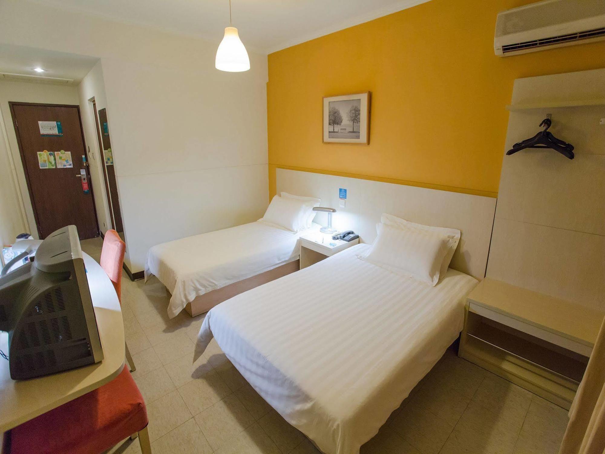 Jingjiang Inn Shanghai Henglong Plaza Екстер'єр фото