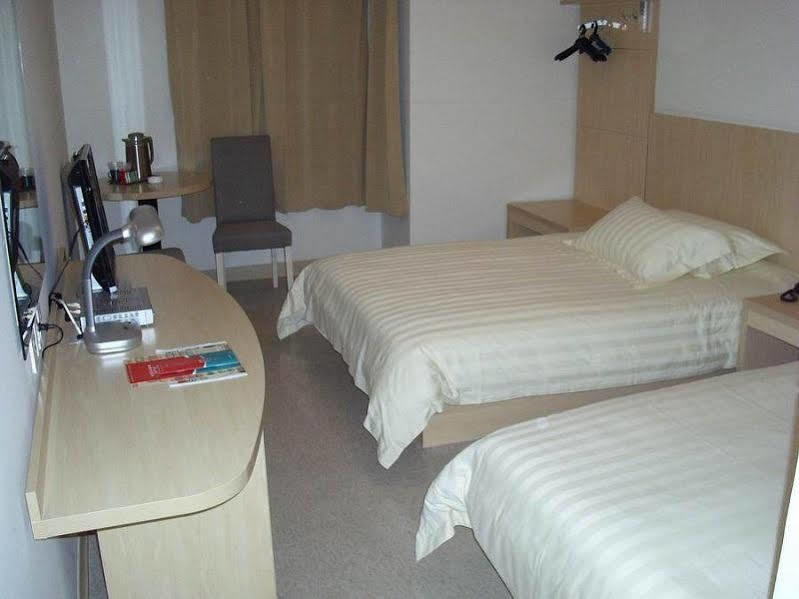 Jingjiang Inn Shanghai Henglong Plaza Екстер'єр фото
